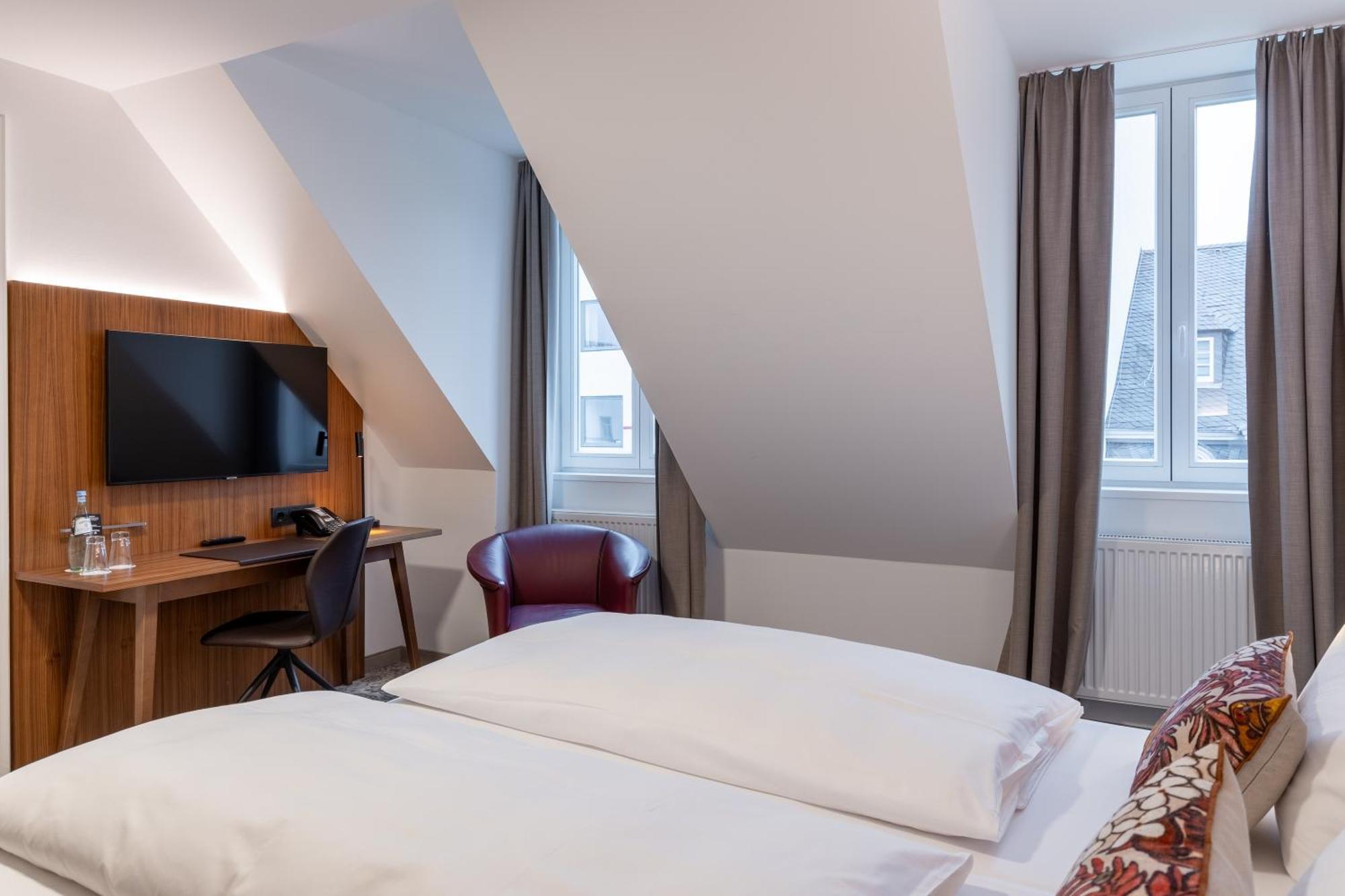 Aparthotel Zumnorde Am Anger 4*